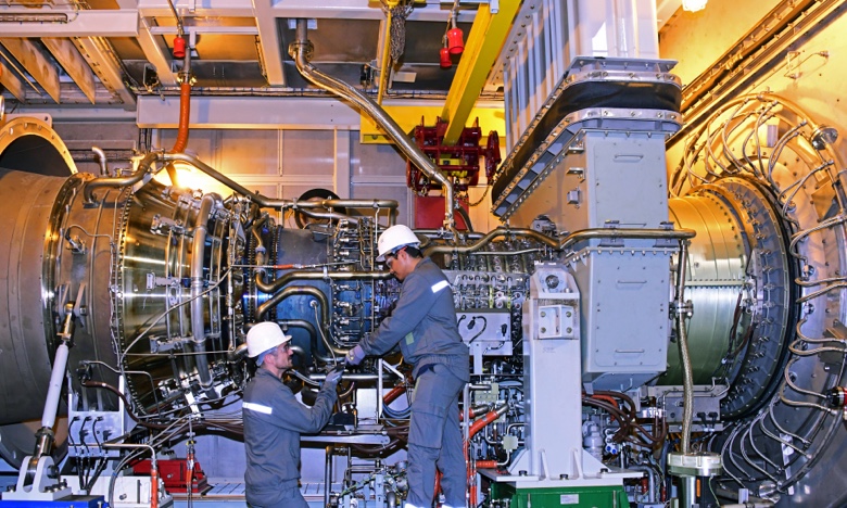 Combustion turbine at the Saint-Pierre power plant in Réunion Island
